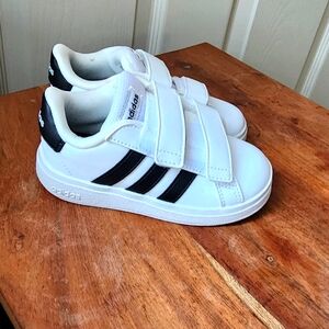 Adidas Sneakers Toddler